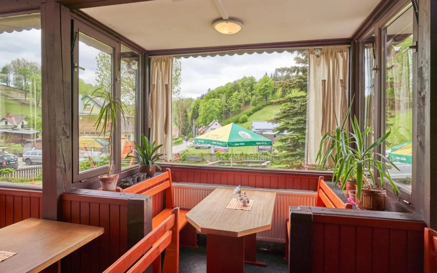 Bouda Morava Otel Dolni Dvur Dış mekan fotoğraf